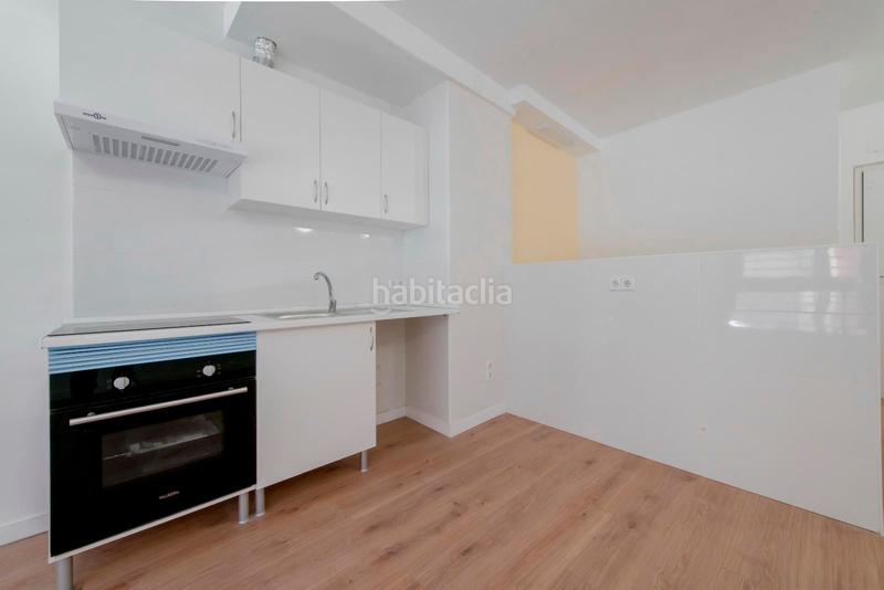 Foto ea34b5dc-c065-48b8-8a0c-5b98191381b3. Piso en San Diego Madrid