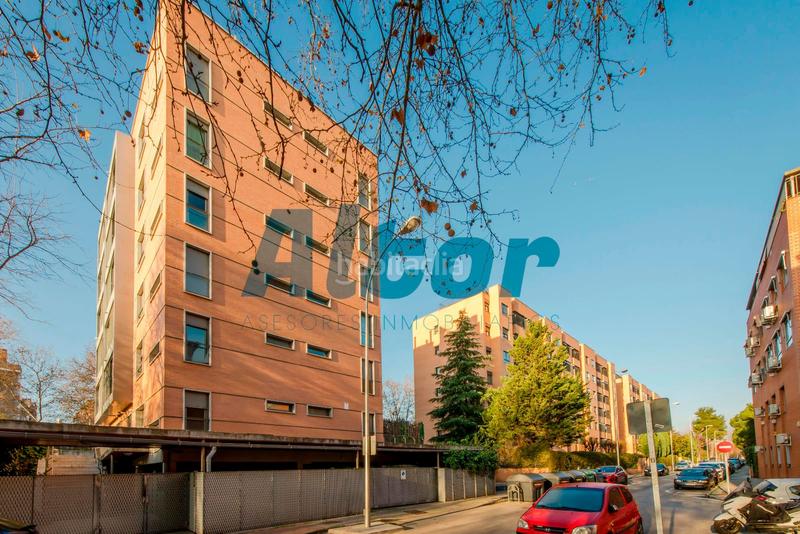 Foto 70ae3039-a255-400b-a8d9-850bb9f99de6. Pis amb calefacció aparcament piscina a Puerta Bonita Madrid