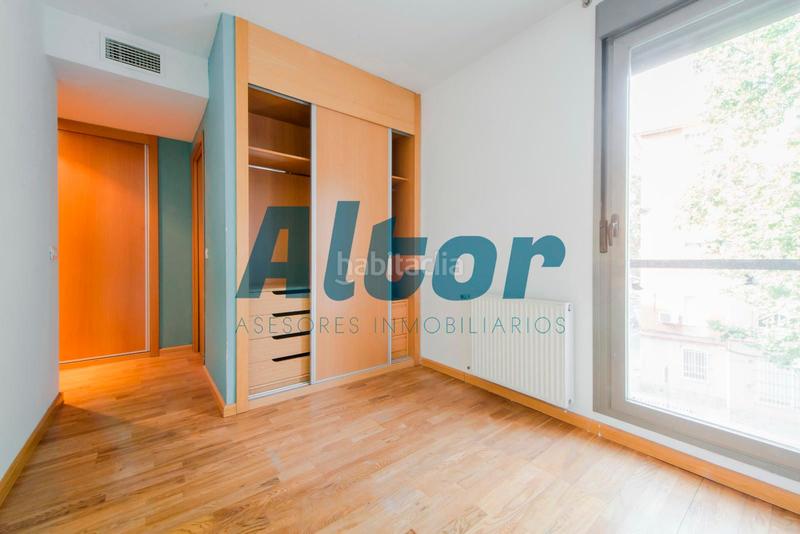 Foto 8eab6952-3da0-4b36-ad2e-8c2b0261484c. Pis amb calefacció aparcament piscina a Puerta Bonita Madrid