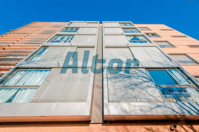 Foto bc60b85b-5c72-4fbf-b903-3be6d900f505. Pis amb calefacció aparcament piscina a Puerta Bonita Madrid