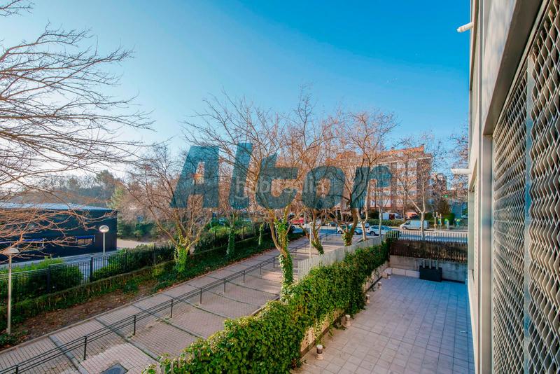 Foto d7781dba-3b8a-4630-a28d-2aba696a5b9a. Pis amb calefacció aparcament piscina a Puerta Bonita Madrid