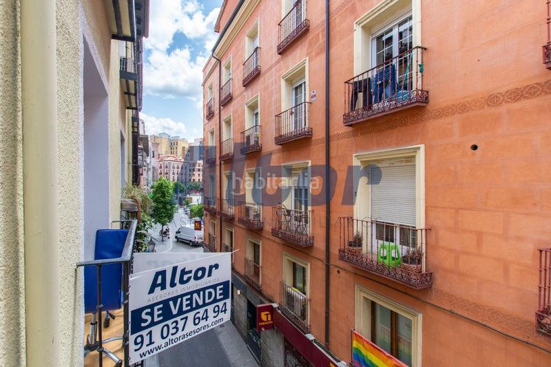 Foto 0d8c52f2-27d3-4610-a8f4-9735bc7b04bf. Piso en Universidad-Malasaña Madrid