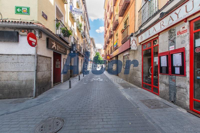 Foto 75ee80a5-73d6-4e03-92f8-6790ab0e55ad. Piso en Universidad-Malasaña Madrid