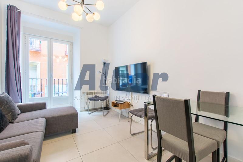 Foto e1205562-8769-4bf3-b5bc-42fb06fbc96e. Piso en Universidad-Malasaña Madrid