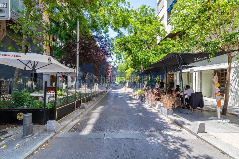 Foto ce05d432-e238-4b60-a5f6-bd1cd1a83aa6. Pis amb calefacció a Recoletos Madrid