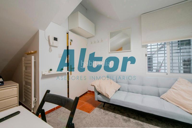 Foto 2ad8ceee-a131-433e-9131-99942bebb29d. Local comercial a Fuente del Berro Madrid