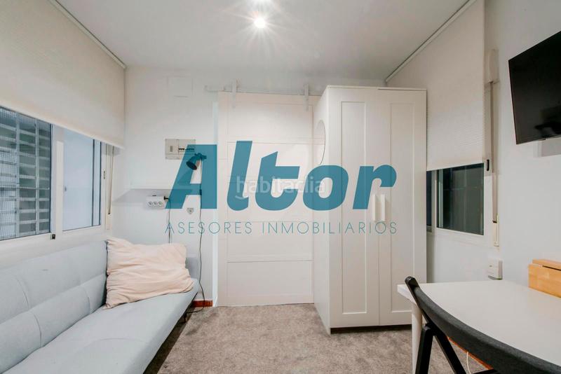 Foto 6f6af911-9688-4123-b007-d5eeae3ba797. Local comercial a Fuente del Berro Madrid