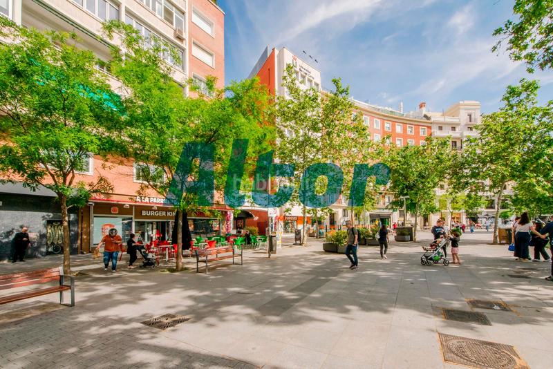 Foto 91d4b83c-593a-407f-a2a3-79dcb09c81d6. Local comercial a Fuente del Berro Madrid