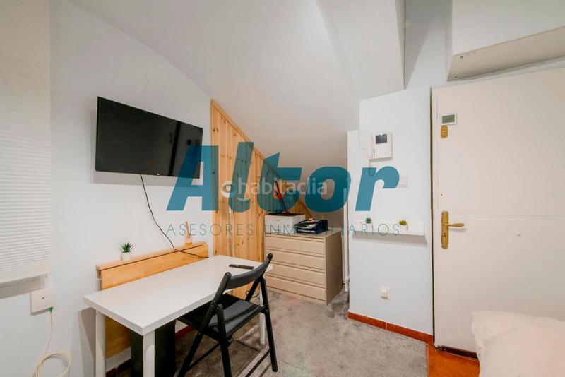 Foto a29707db-556e-45e2-b18d-02c46c218048. Local comercial a Fuente del Berro Madrid