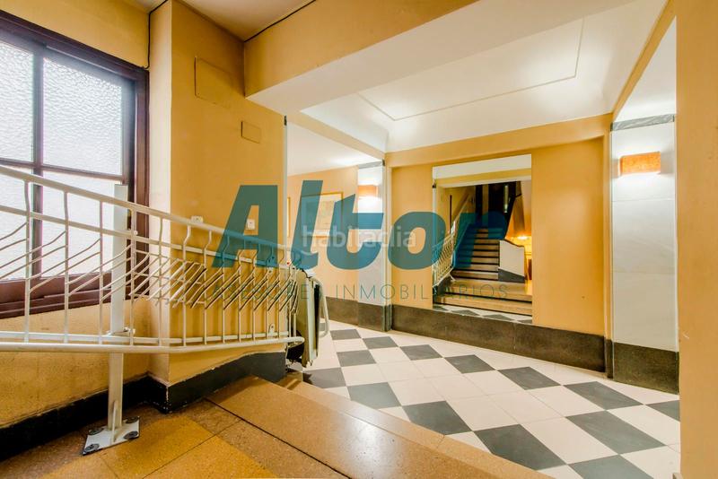 Foto bd5eea4f-d3e8-4300-9a5e-ad2ae6784392. Local comercial a Fuente del Berro Madrid