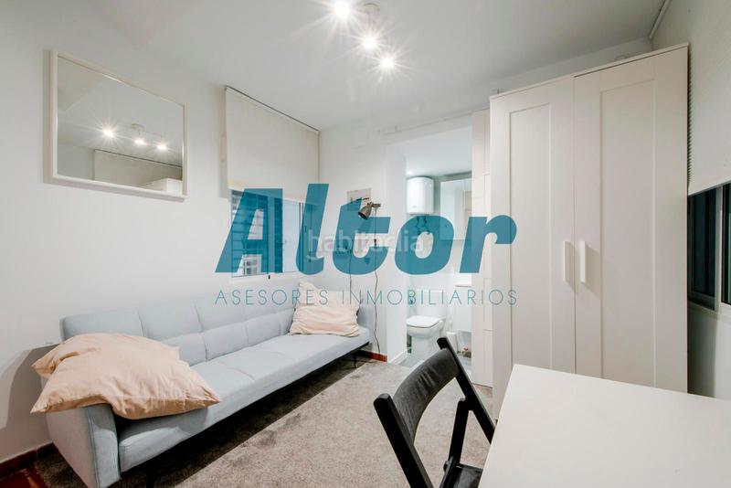 Foto ef99e893-172b-4ff4-a661-c2743a137cf3. Local comercial a Fuente del Berro Madrid