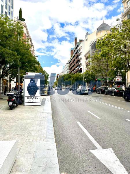 Foto 2c205d5f-c625-4023-b94b-29c3a7663e74. Lloguer pis amb calefacció aparcament a Castellana Madrid