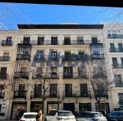 Flat in CLAUDIO COELLO