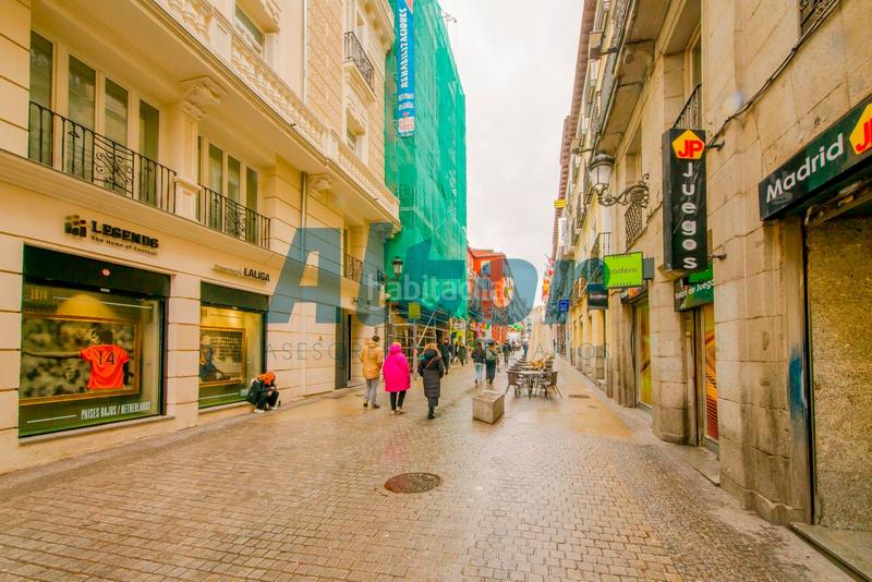 Foto a633c32a-c36d-4c2d-9739-60bf6e0e8921. Piso en Sol Madrid