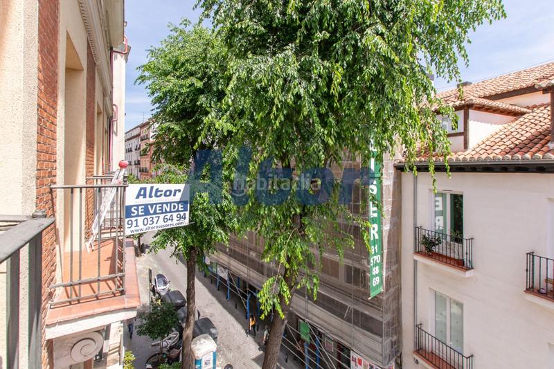 Foto b4667f6f-fe51-486d-9c0c-037f7d54fb06. Pis a Universidad-Malasaña Madrid