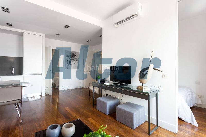 Foto 4654e4da-0616-4587-ade2-6d9c9ae9ce26. Lloguer pis amb calefacció a Embajadores-Lavapiés Madrid