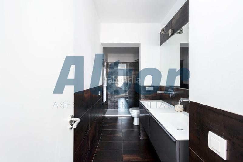 Foto 5f975362-12f9-471c-ba05-b8d5a7de9cb6. Rent flat with heating in Embajadores-Lavapiés Madrid