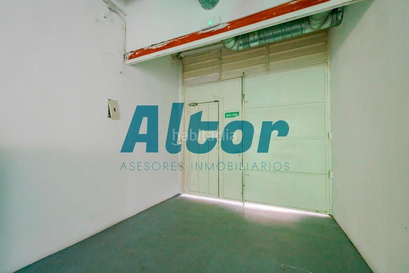 Foto 149eb9fd-2bde-4103-9fd4-124af611b7b7. Oficina tomas breton 5052 en Palos de Moguer Madrid