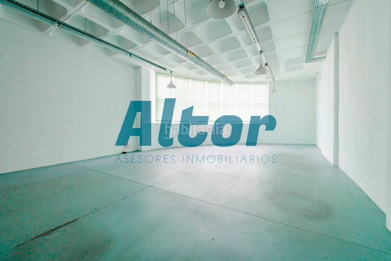 Foto 3b52e902-b2ab-4e5c-a707-52e1f418e58b. Oficina tomas breton 5052 en Palos de Moguer Madrid