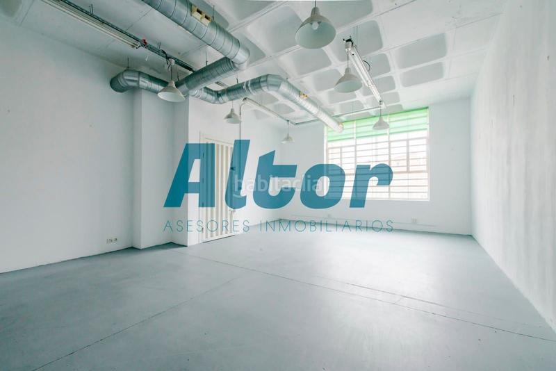 Foto 5015fdd5-959d-4372-aea6-4a5a646bc741. Oficina tomas breton 5052 en Palos de Moguer Madrid