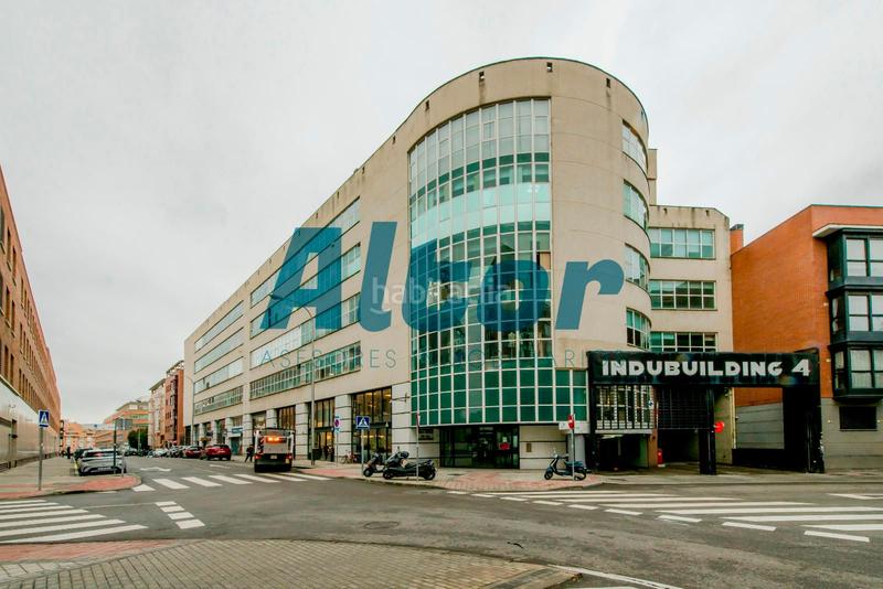 Foto 8f38da01-ecb7-44ed-a974-524f4992a052. Oficina tomas breton 5052 en Palos de Moguer Madrid