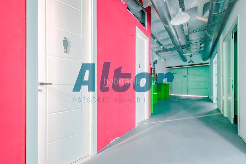 Foto cf1c2b11-8ed0-4aa8-9b29-46a9b0453389. Oficina tomas breton 5052 en Palos de Moguer Madrid