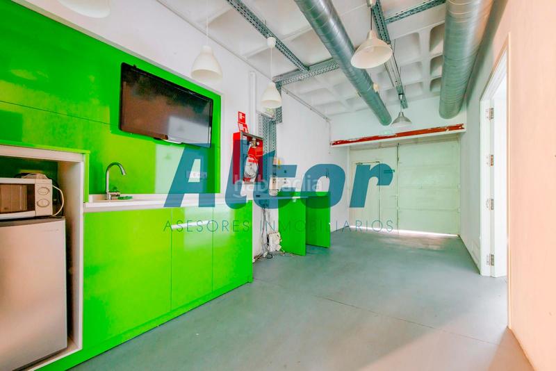 Foto d2374921-9521-4390-bfec-8719848ffb36. Oficina tomas breton 5052 en Palos de Moguer Madrid