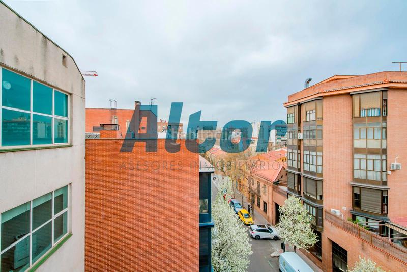 Foto e7fff8b1-279b-435a-af8b-a68e00341e97. Oficina tomas breton 5052 en Palos de Moguer Madrid