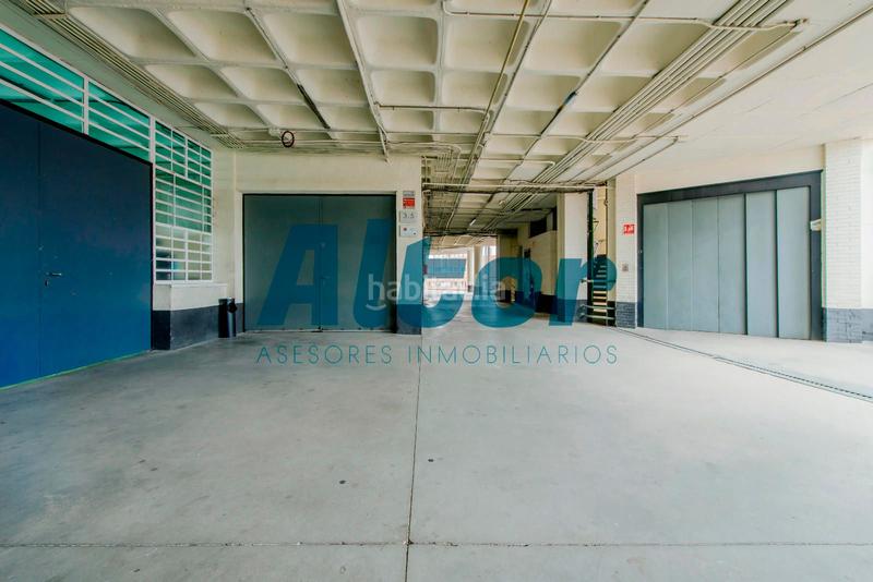 Foto f9e158c8-73e3-4a7b-89c3-3c11c39df02f. Oficina tomas breton 5052 en Palos de Moguer Madrid