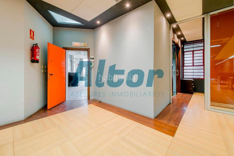 Foto 25061c24-649f-4f44-a885-95dccb165163. Office space in Delicias Madrid
