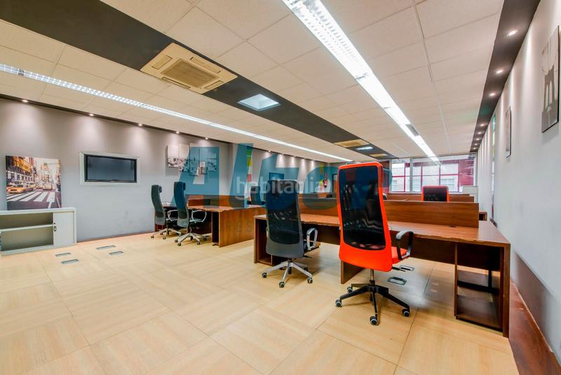 Foto b7a476ab-4217-4cf2-b893-9f4f1456bd91. Office space in Delicias Madrid