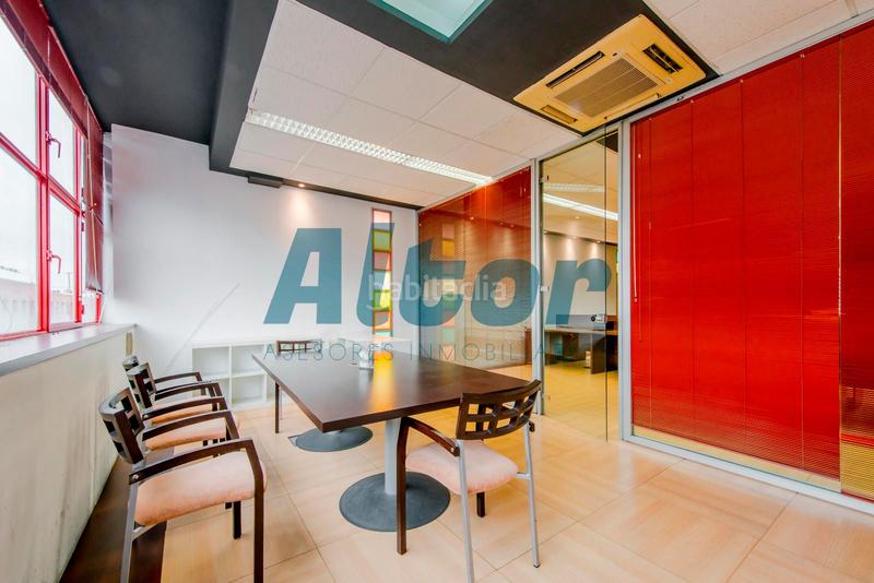 Foto 03bcd4c2-656c-4bd7-b67d-38d14f1ed4fd. Location bureau dans Delicias Madrid