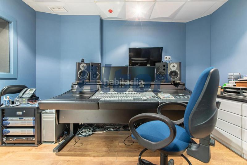 Foto 918c4bfa-c43a-4ca5-a5ee-fbe5d3eea0e8. Business premise in Ciudad Universitaria Madrid