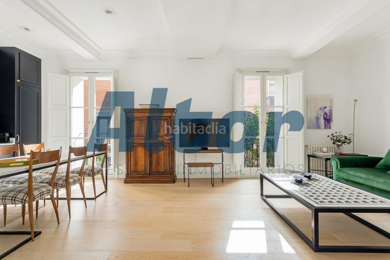 Foto caccd1ff-9dd5-4e8b-936a-4a968cc794b8. Alquiler piso en Cortes-Huertas Madrid