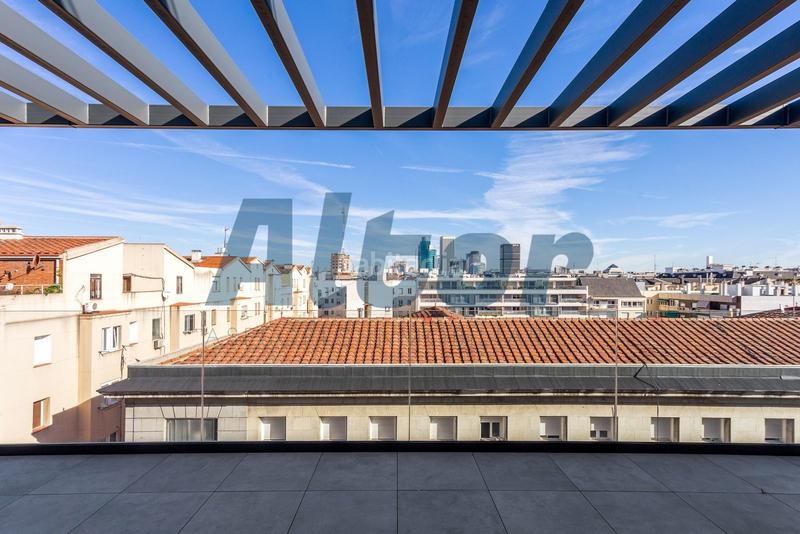 Foto 6fa801c3-5d4b-43f6-b37f-bfb6e6bbe8e3. Dúplex en Ríos Rosas-Nuevos Ministerios Madrid