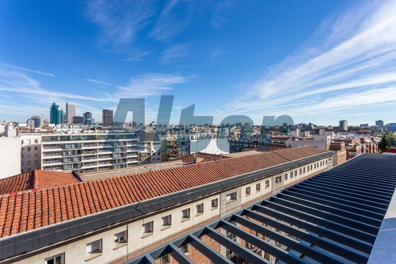 Foto 7b4c518c-fc74-4409-a097-bb2510bfe6ea. Dúplex en Ríos Rosas-Nuevos Ministerios Madrid