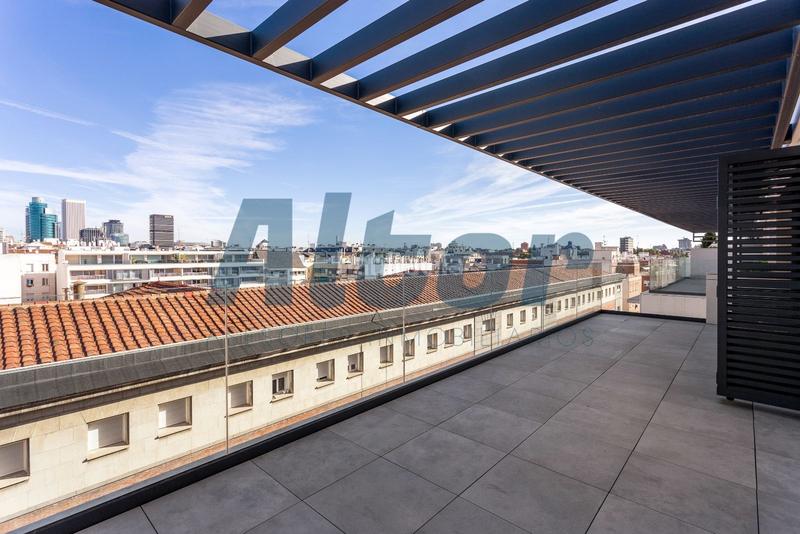 Foto 98aed3c6-2394-4b60-a663-fb29b71f77e3. Dúplex en Ríos Rosas-Nuevos Ministerios Madrid