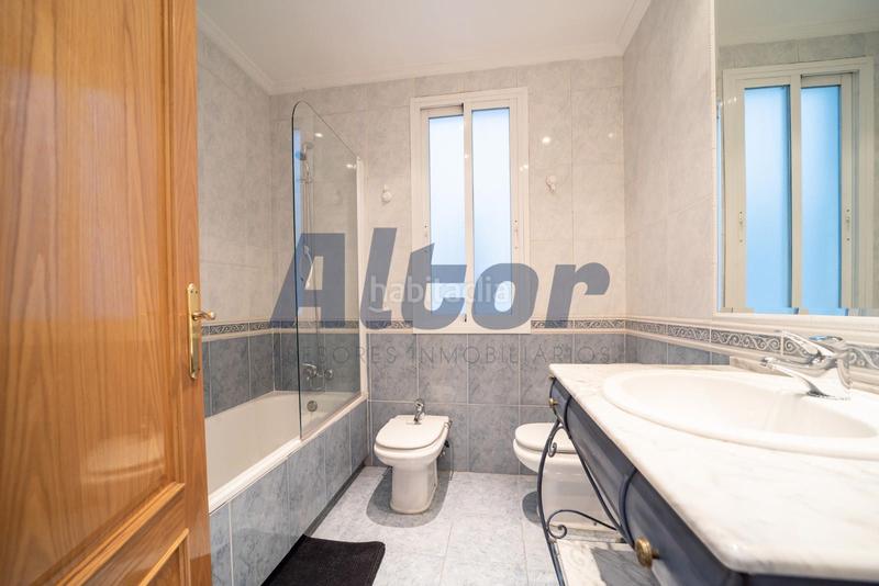 Foto d6965262-db79-466f-a0b6-dcd41423e681. Alquiler piso  en venta en calle de maría de molina en Madrid