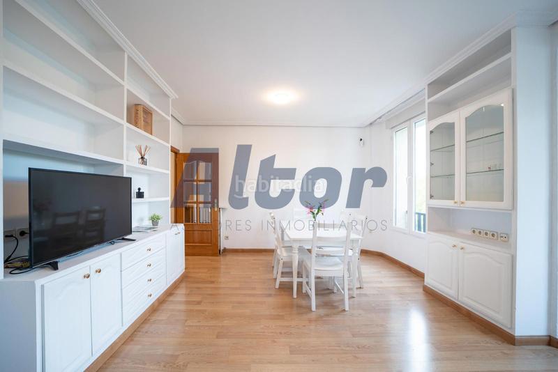 Foto 3b520d8d-f0dc-4dee-8fb9-ba75dcc4de21. Location appartement avec chauffage dans El Viso Madrid