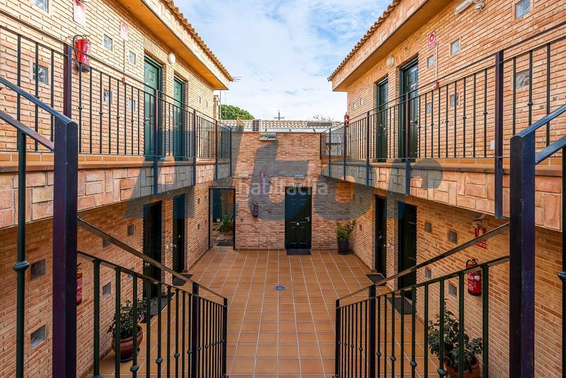 Foto d97810fb-0d92-4749-8425-7c2f36e82372. Edificio en Norte-Universidad Móstoles