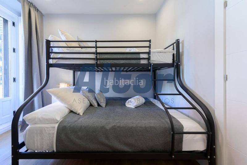 Foto 4e3cb0f8-f6a9-49d3-aac0-74527a779cee. Affitto appartamento con riscaldamento in Cortes-Huertas Madrid