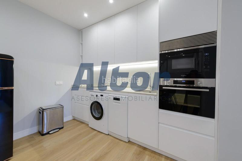 Foto 6ec0a6f8-0f11-46b1-aa79-f2b7b0c990e5. Affitto appartamento con riscaldamento in Cortes-Huertas Madrid
