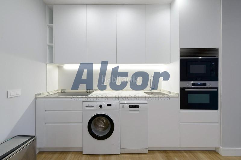 Foto ad96ba94-0c2e-4202-93ba-841fed86f036. Affitto appartamento con riscaldamento in Cortes-Huertas Madrid