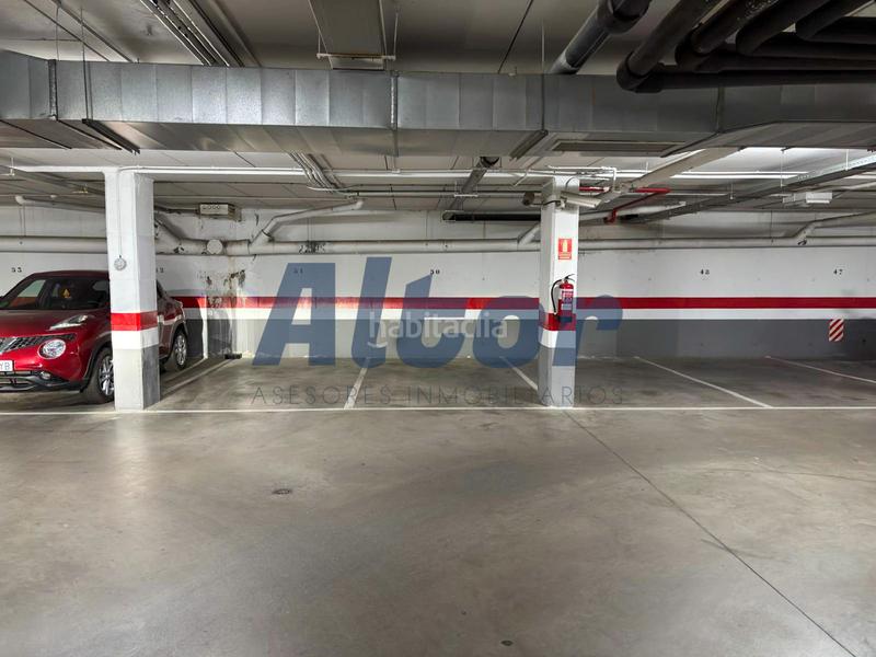 Foto 24dbc84e-2aa9-4bce-928e-ebaf04665703. Miete etagenwohnung mit heizung parking terrasse in Madrid