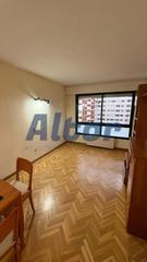 Etagenwohnung in COMERCIO