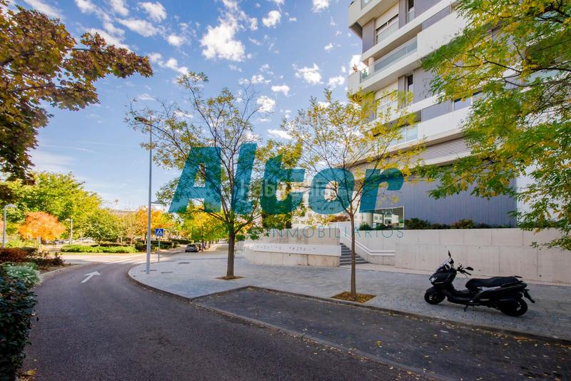 Foto 74e269f4-15fa-48e3-bc23-55c076f6b3fc. Oficina  en valdebebas calle jordi solé tura en Madrid