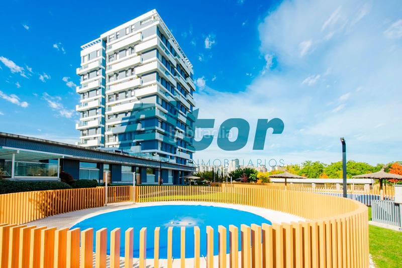 Foto 8d0f4202-ff1f-43da-80a6-a6a1c9f37e64. Oficina  en valdebebas calle jordi solé tura en Madrid