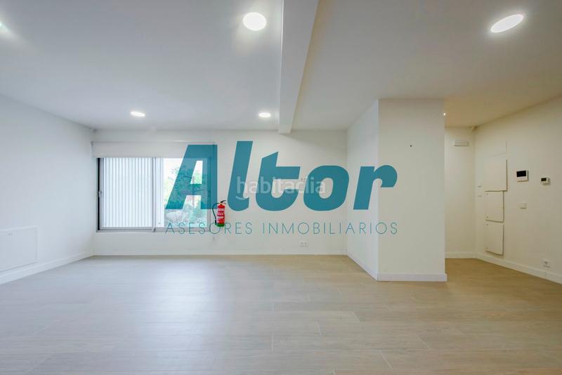 Foto c1f1955c-cbee-4301-b5bf-7bbf91f63799. Oficina  en valdebebas calle jordi solé tura en Madrid