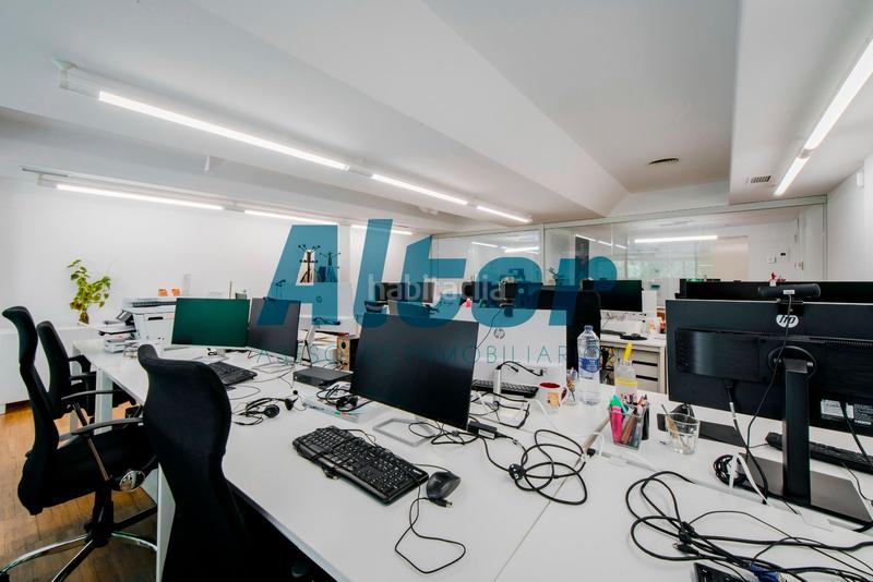 Foto 2432402e-3fa2-4306-a296-4bc791a8b076. Office space in Vallehermoso Madrid