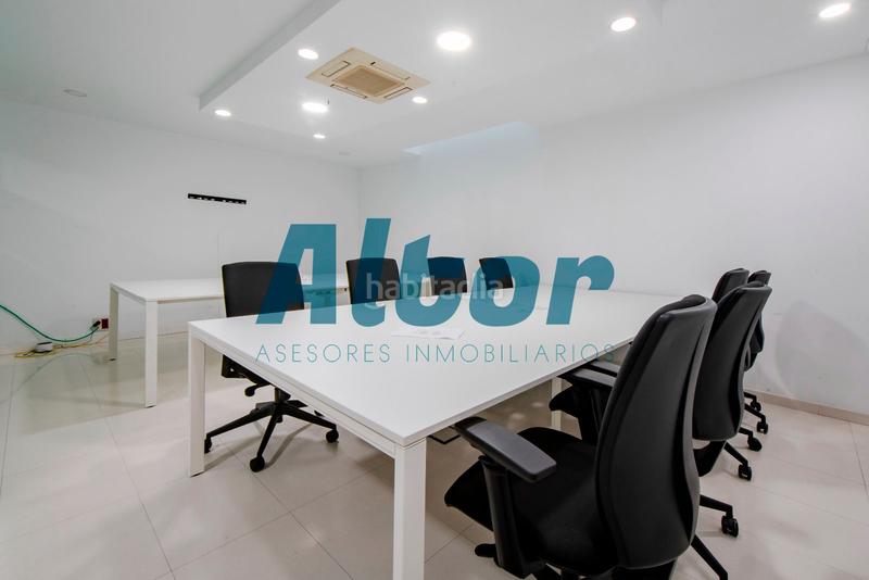 Foto 345f935b-5c6d-425e-ac90-24f53a80bfb8. Office space in Vallehermoso Madrid